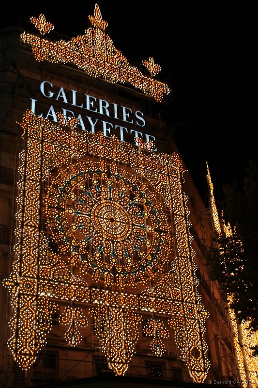 Vitrines de Noel 2010 Grands Magasins Paris_002.JPG